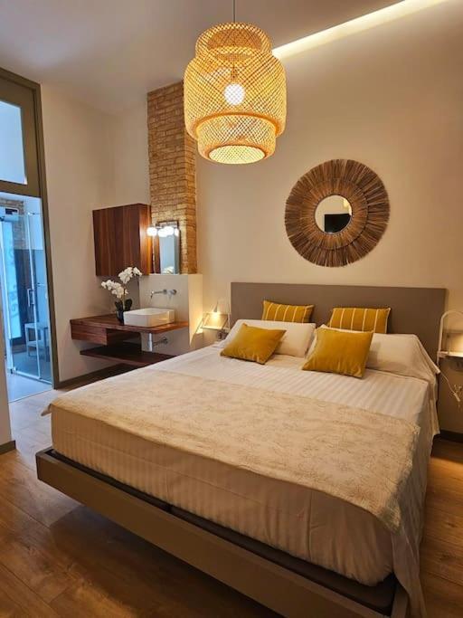 Tradicional Casa Con Patio Ruzafa Apartment Valencia Bagian luar foto