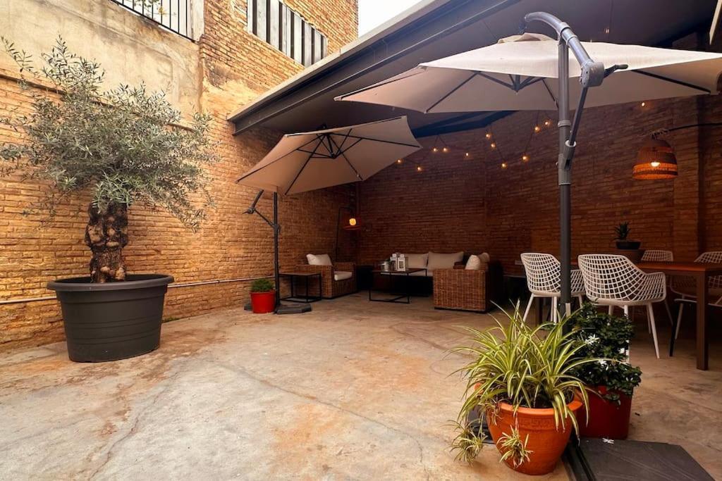 Tradicional Casa Con Patio Ruzafa Apartment Valencia Bagian luar foto