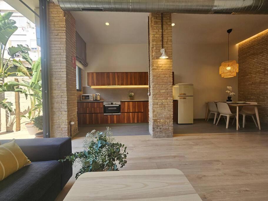 Tradicional Casa Con Patio Ruzafa Apartment Valencia Bagian luar foto